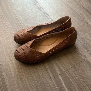 Dansko Neely Leather Flats